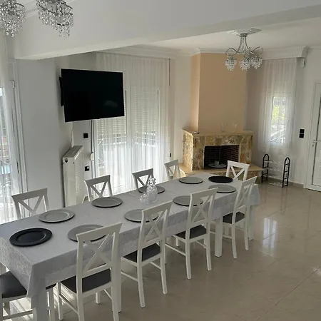 Villa Hana Leptokariá