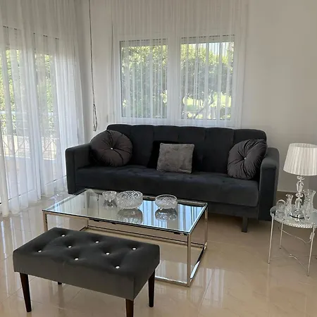 Hana Villa Leptokariá