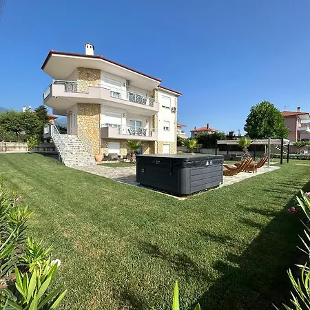 Hana Villa Leptokariá