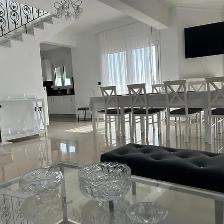 Hana Villa *